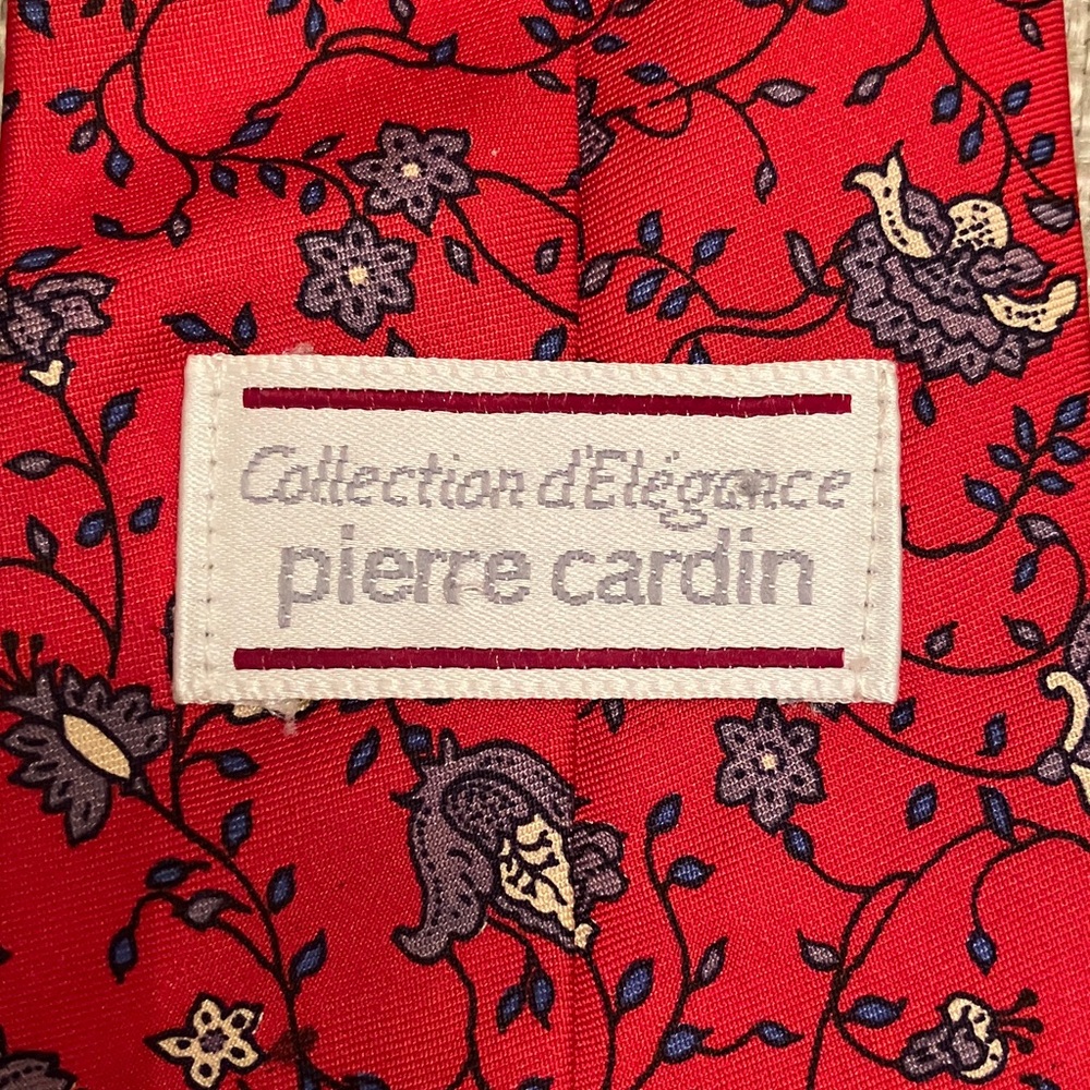 Vintage Pierre Cardin silk tie, small print floral, grey on red